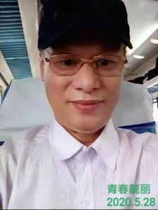 青春靓丽是成语吗