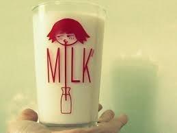 睡前一杯奶吃一口鸡腿